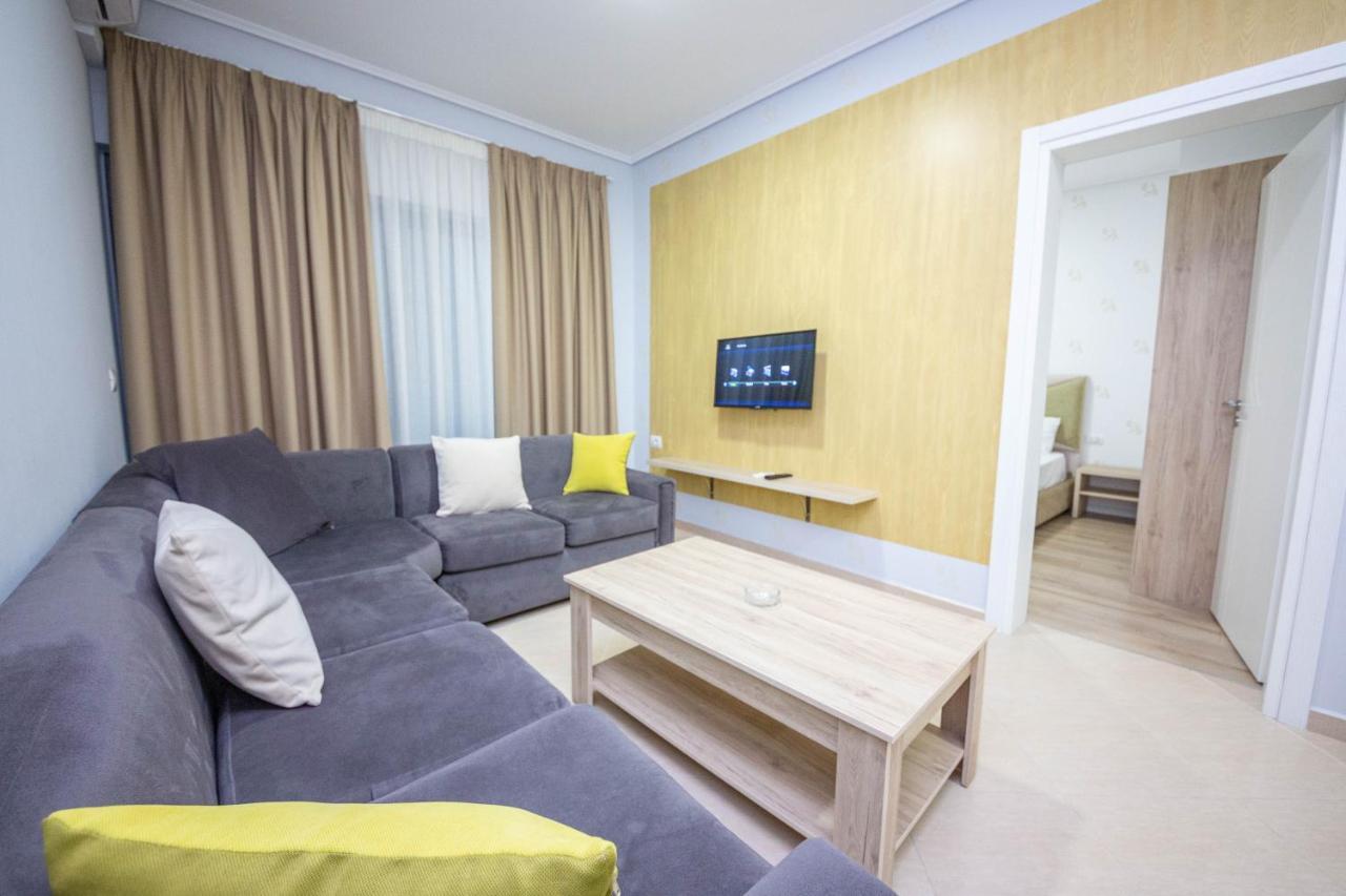 Mamma'S Apartments Sarande Bagian luar foto