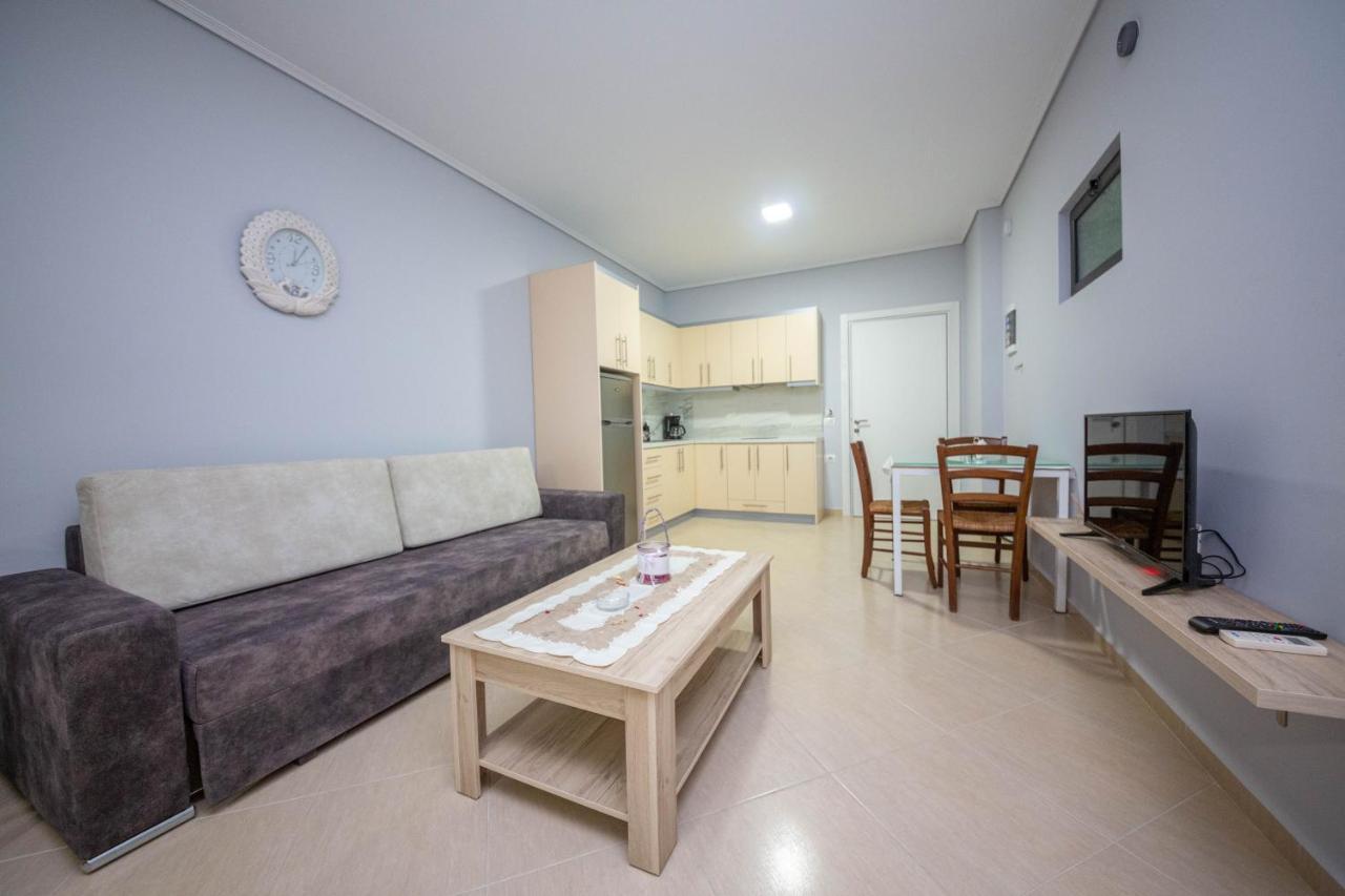 Mamma'S Apartments Sarande Bagian luar foto