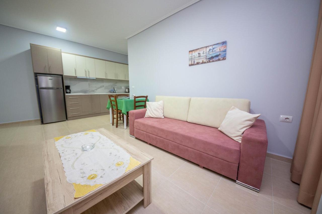 Mamma'S Apartments Sarande Bagian luar foto