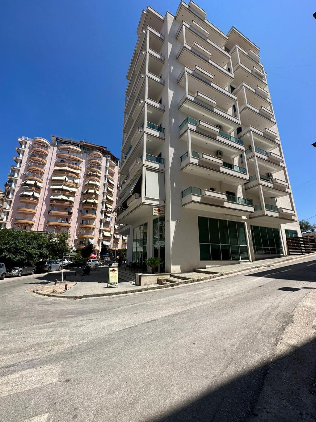 Mamma'S Apartments Sarande Bagian luar foto