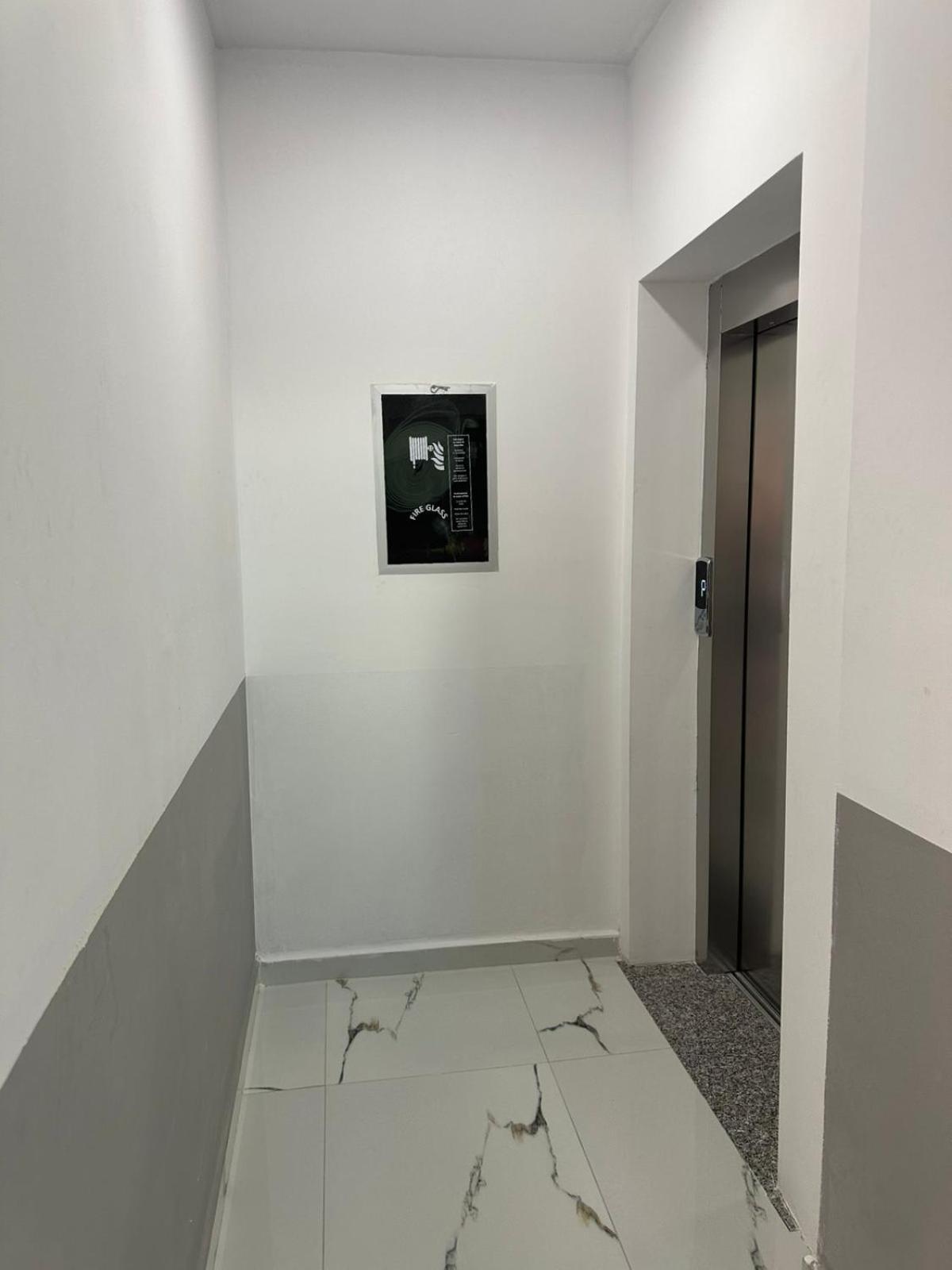Mamma'S Apartments Sarande Bagian luar foto